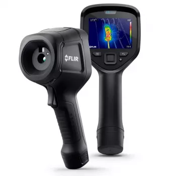 Termovizijos kamera Flir Systems E8-PRO — 320×240 px, NETD 40 mK, IFOV 1,8 mRad, 3,5 colių ekranas, metalinis korpusas, juoda