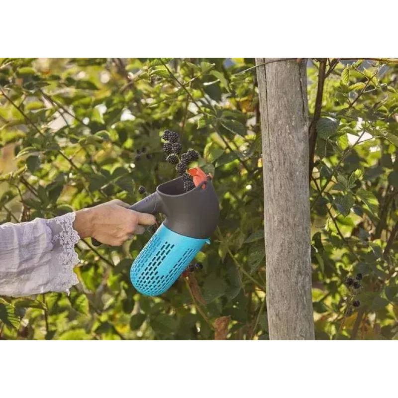 Vaisių ir uogų skynimo įtaisas GARDENA 17400-20 juodas plastikinis