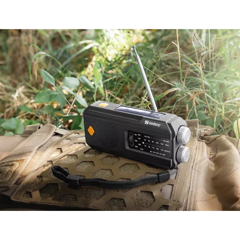 Sandberg Survivor Radio All-in-1 2000, nešiojamas radijas su garsiakalbiu, AM/FM, 3 W, analoginis