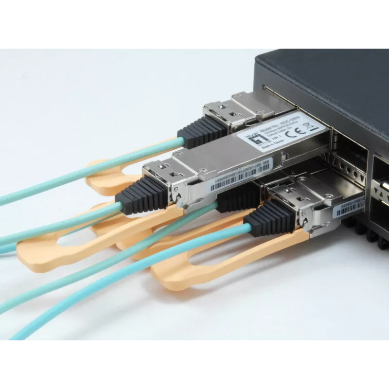 LevelOne AOC-0502 tinklo siųstuvas-imtuvas Šviesolaidinis 103100 Mbit/s QSFP28 850 nm