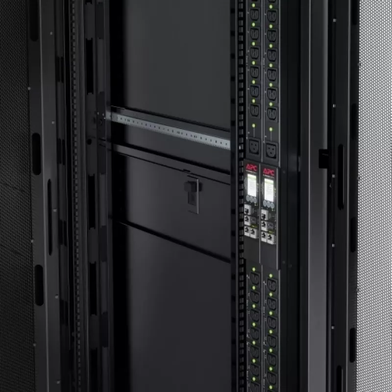 APC APDU9953 maitinimo paskirstymo blokas (PDU) 24 AC lizdai 0U Juoda