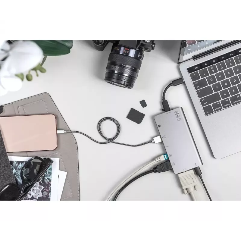 USB Type-C kelių prievadų kelioninis dokas Digitus DA-70877