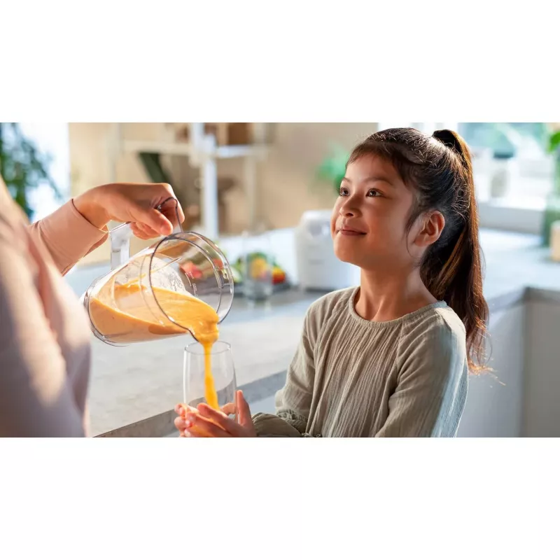 Stalo blenderis Philips HR2041/00 — 450 W, 1,9 L plastikinis dubuo, nerūdijančio plieno peiliai, baltas