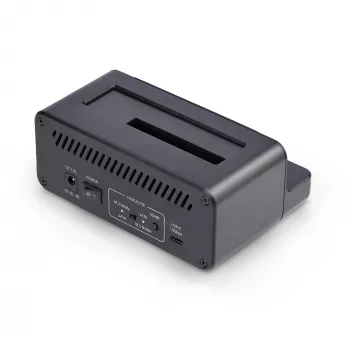 StarTech.com M.2 NVMe į 2,5/3,5 colio SATA diskų kopijavimo įrenginys, dviejų lizdų atskiras SSD klonavimo įrenginys / diskų dokas, dvikryptis NVMe į SATA / SATA į NVMe, iki 27 GB/min, TAA