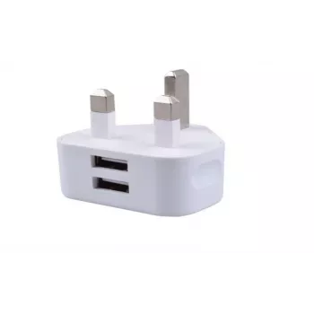 Microconnect PETRAVEL36 kištukinis maitinimo adapteris USB, 5V/2.4A, baltas