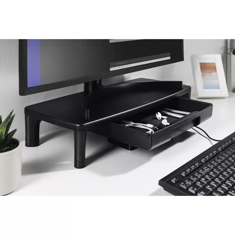 Kensington KB100 EQ laidinė pilno dydžio klaviatūra USB membrana QWERTY juoda