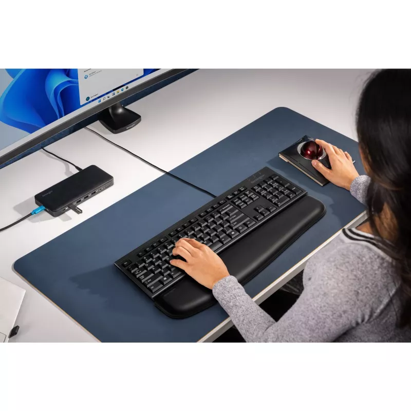 Kensington KB100 EQ laidinė pilno dydžio klaviatūra USB membrana QWERTY juoda