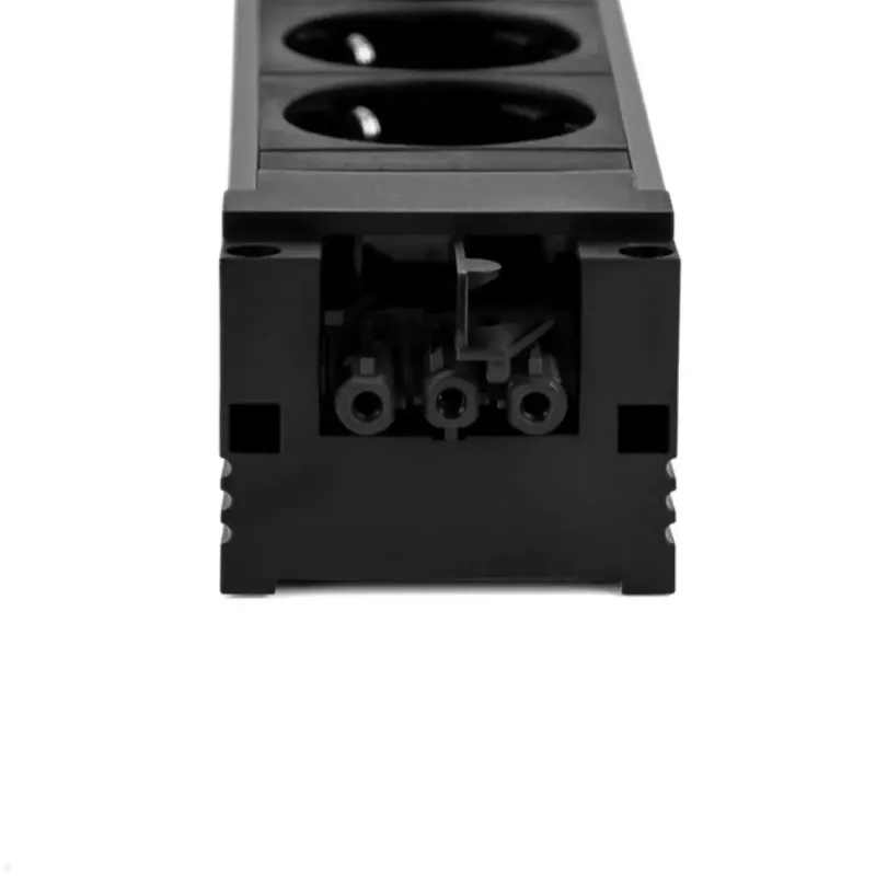 Bachmann STEP BASE 4-ių lizdų maitinimo blokas su GST18 jungtimi 250V 16A