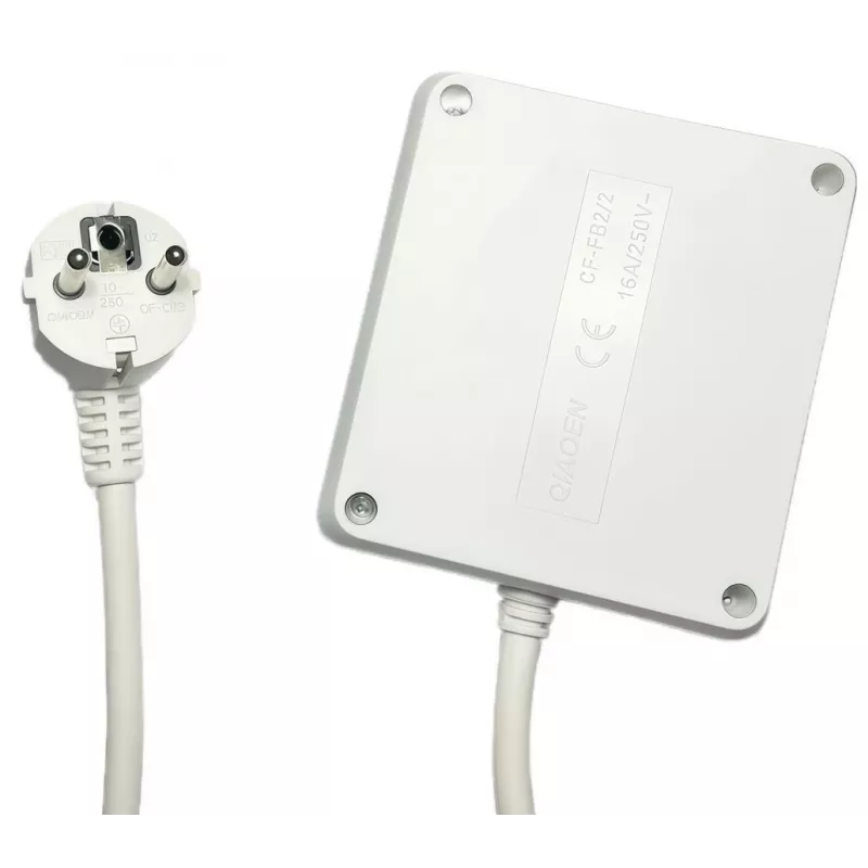 MicroConnect MC-PSSQUARE040150FRW ilgintuvas 1,5 m 4 AC lizdai Baltas