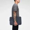 Incase A.R.C. Sleeve 16 inch nešiojamam kompiuteriui iš 100% perdirbto poliesterio (M1-M4, 2021-2024) tamsiai mėlyna
