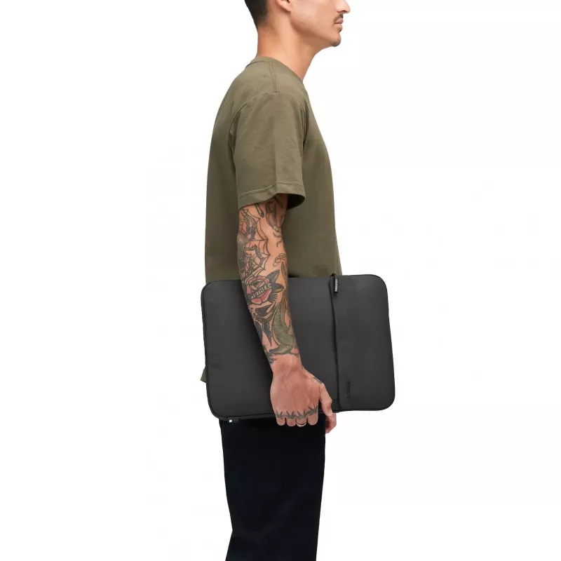 Incase Crosstown Sleeve su Woolenex 16 colių nešiojamam kompiuteriui