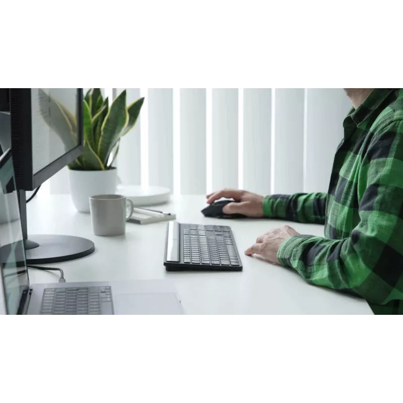 Targus EcoSmart AKB868FR klaviatūra belaidė Bluetooth AZERTY juoda