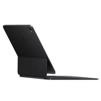 Apple Magic Keyboard iPad Pro 13 colių M4 švediškas QWERTY juodos spalvos belaidė klaviatūra