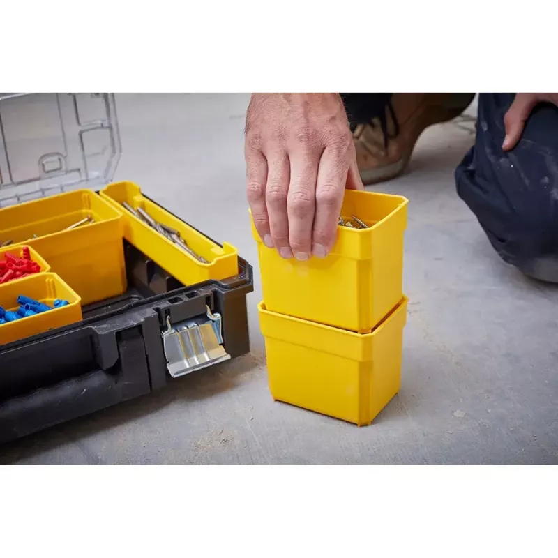 Įrankių dėžė STANLEY FMST82967-1, metalinis korpusas ir polikarbonatinis dangtis, 337×440×119 mm, juoda/skaidri/geltona