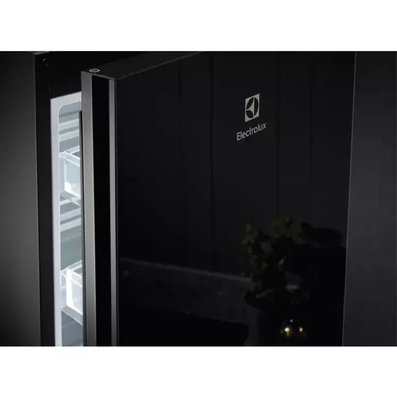 Electrolux LNT7ME36K2 šaldytuvas su šaldikliu, 367 l (šaldytuvas 266 l, šaldiklis 101 l), apatinė šaldymo kamera, No Frost, energijos klasė E, juodas