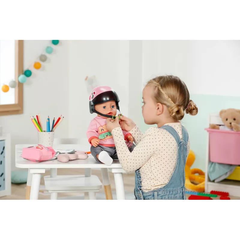 Šalmas lėlei ZAPF BABY born paspirtukui 43 cm — tekstilė/plastikas, įvairiaspalvis, amžius 3–12