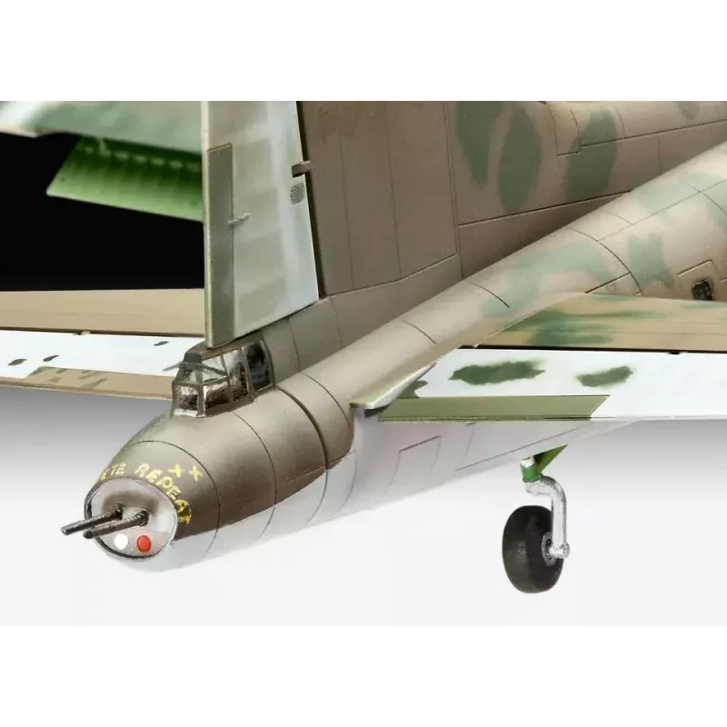 Lėktuvo modelis Revell B-17F Memphis Belle