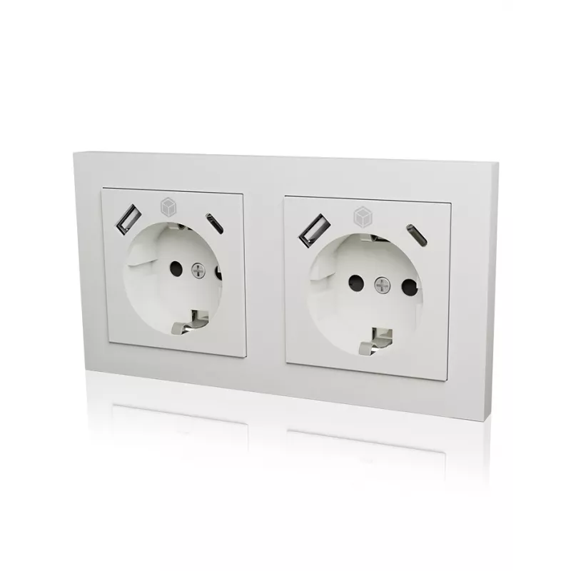 ICY BOX IB-MPS4200W-PD kištukinis lizdas F tipas + USB A + USB C baltas