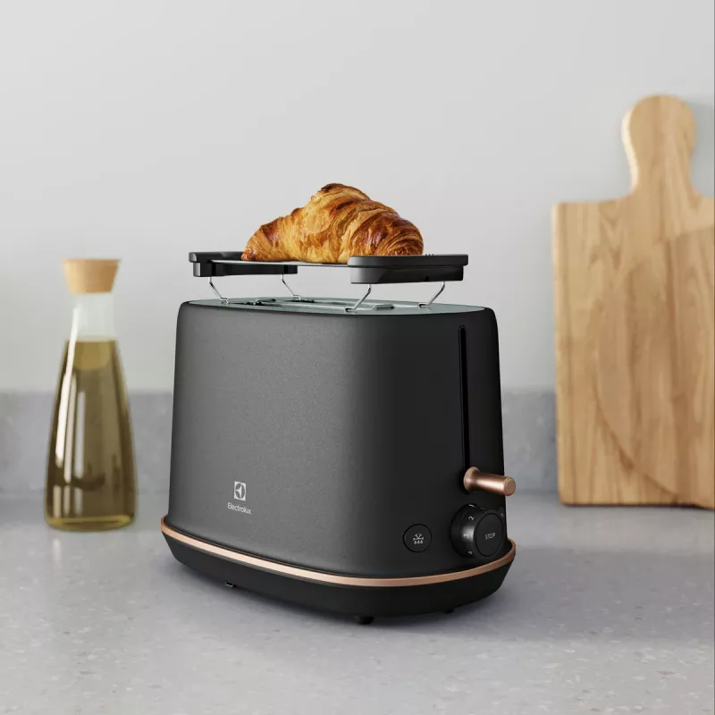 Skrudintuvas Electrolux E7T1-6BP 2 riekės 980 W Juodas