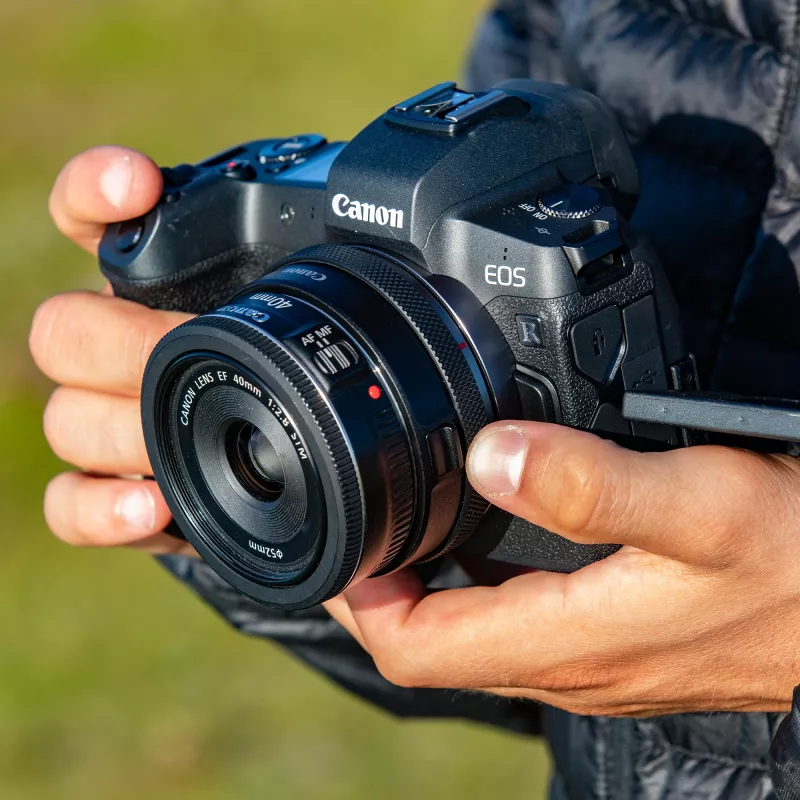 Objektyvo adapteris Canon EF-EOS R su valdymo žiedu