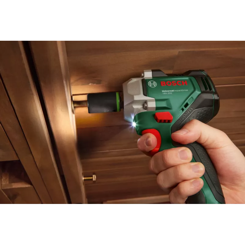 Bosch UniversalImpactDrive 18V-350 (Belaidis veržliasukis, be akumuliatoriaus) + Hex adapteris + 3 veržlės 17, 19, 21 mm