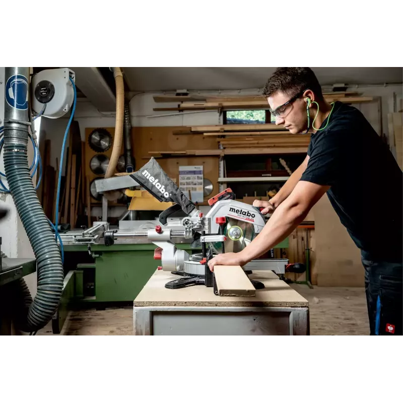 Metabo KGS 18 LTX BL 254 belaidis pjūklas su slankiojimo funkcija