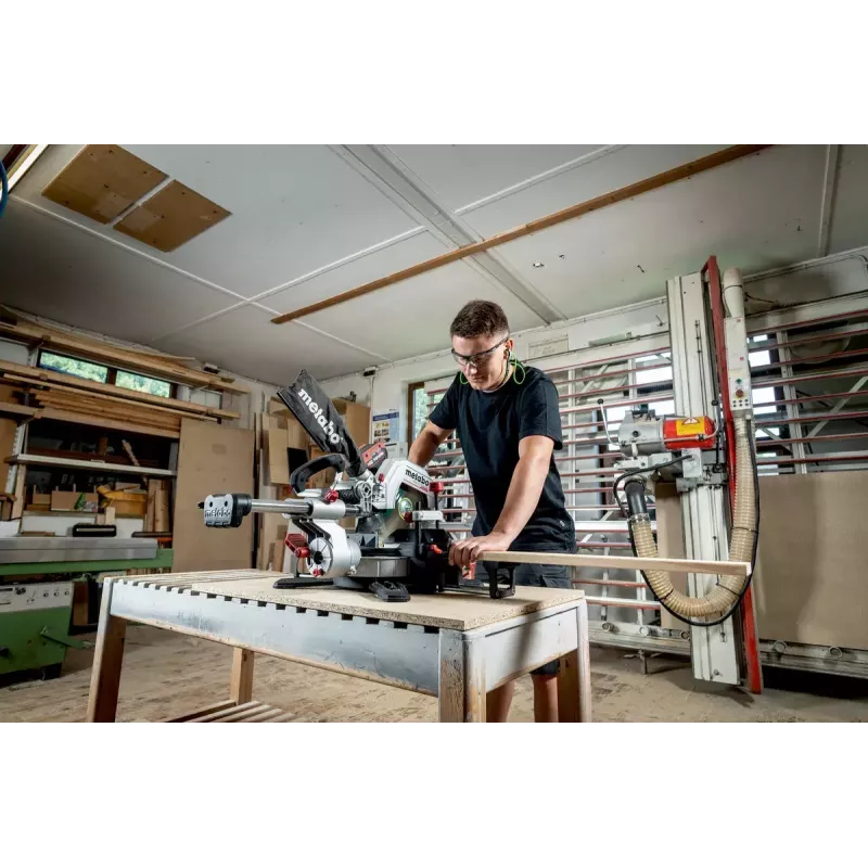 Metabo KGS 18 LTX BL 254 belaidis pjūklas su slankiojimo funkcija