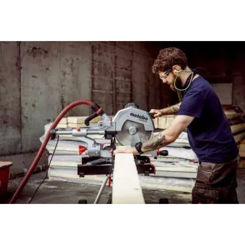 Kampinis pjūklas Metabo KGS 305 M 3700 RPM 1600 W Dvigubas nuožulninis