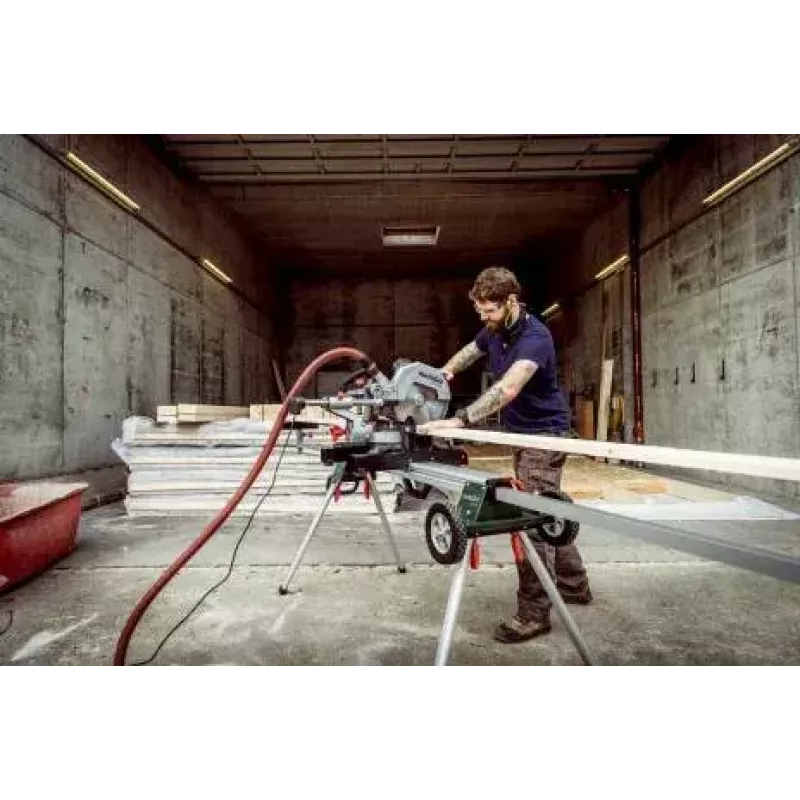 Kampinis pjūklas Metabo KGS 305 M 3700 RPM 1600 W Dvigubas nuožulninis