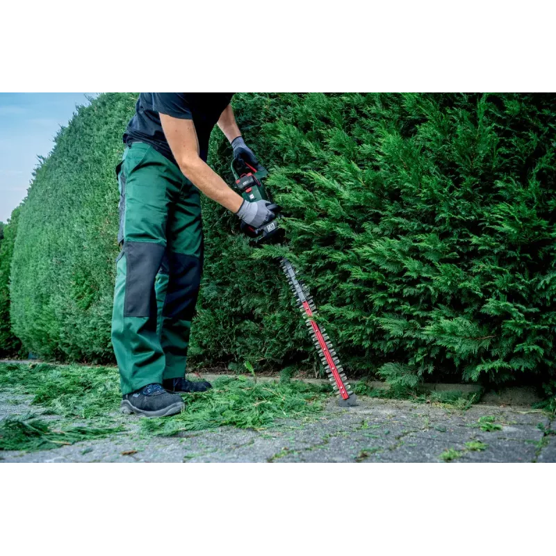 Metabo HS 18 LTX BL 75 vieno peilio akumuliatorinė gyvatvorės žirklės 4,4 kg 18 V