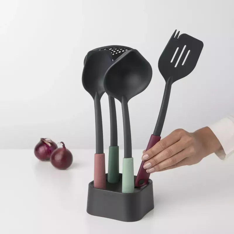 Virtuvės įrankių rinkinys Brabantia Tasty+ 5 vnt. (juoda, žalia, raudona) atsparus karščiui iki 220°C