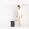 Brabantia NewIcon 20 L apvali smėlio spalvos šiukšliadėžė