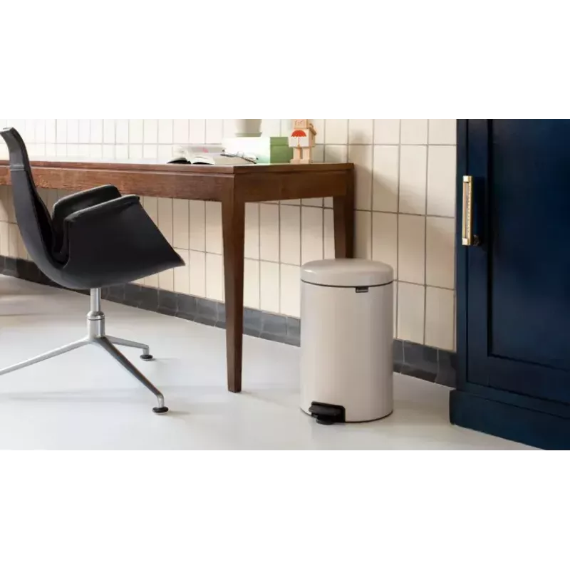 Brabantia NewIcon 20 L apvali smėlio spalvos šiukšliadėžė