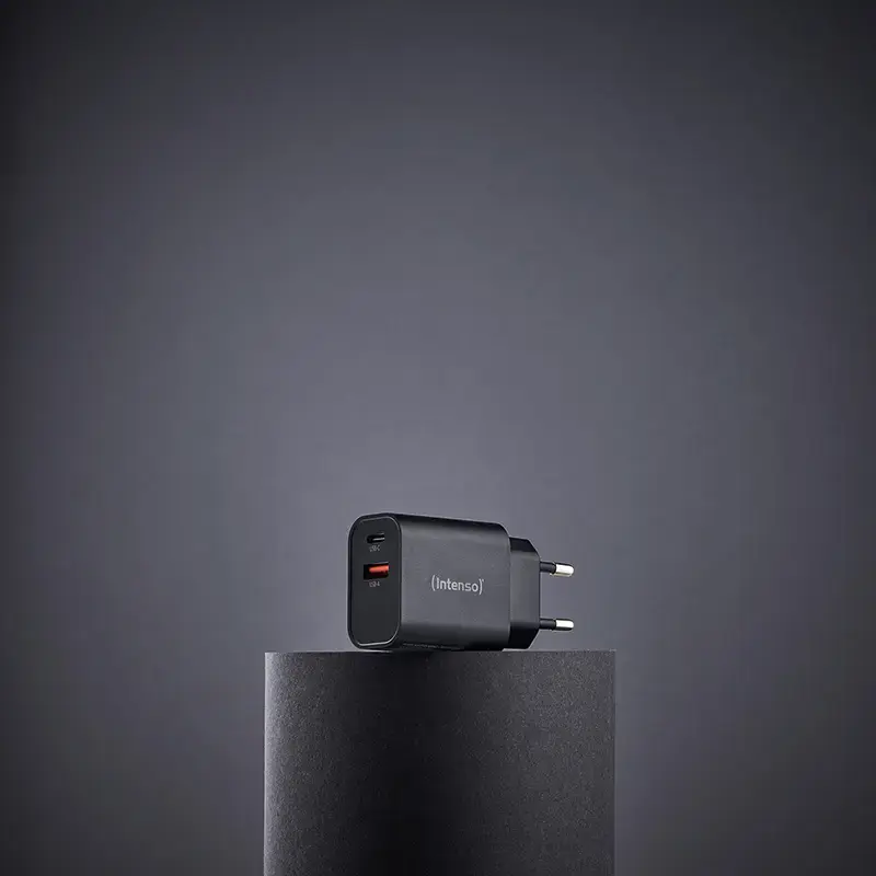 Maitinimo adapteris Intenso W30AC 30 W USB-A USB-C juodas