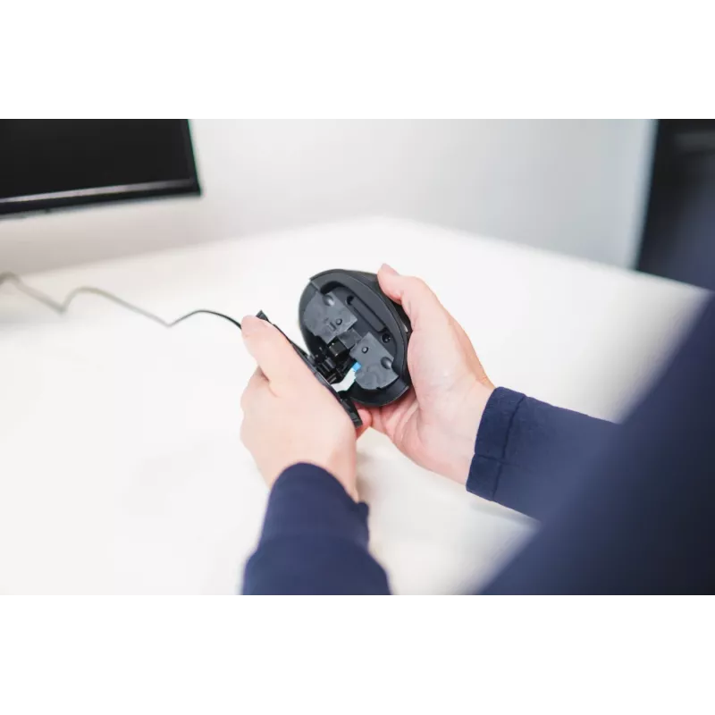 BakkerElkhuizen Oyster Wired pelė, ambidekstrinė, vertikalaus dizaino, lazerinė, USB-A, 1200 DPI, juoda, sidabrinė