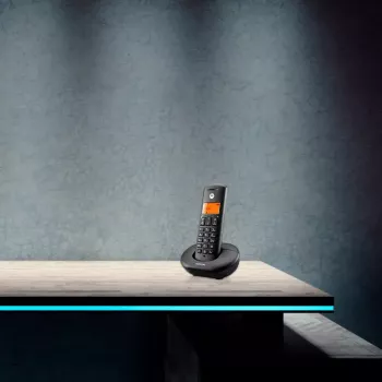Belaidis DECT telefono ragelis MOTOROLA E201 su laisvų rankų funkcija, iki 50 registracijų