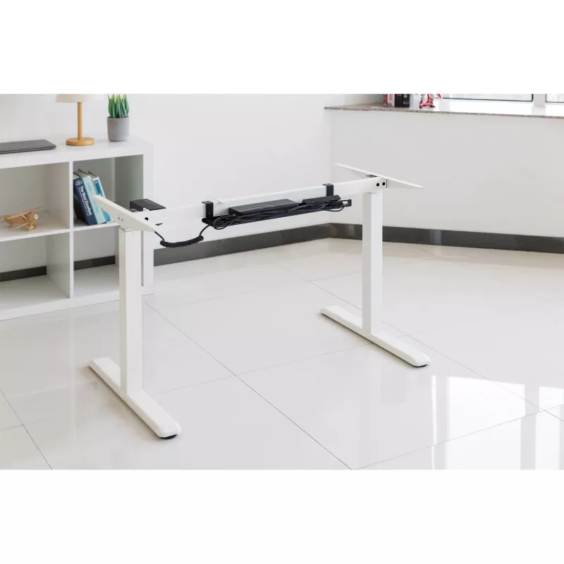 Kabelių vediklis/lentyna po stalu tvirtinimui InLine 131×590×74 mm, juoda