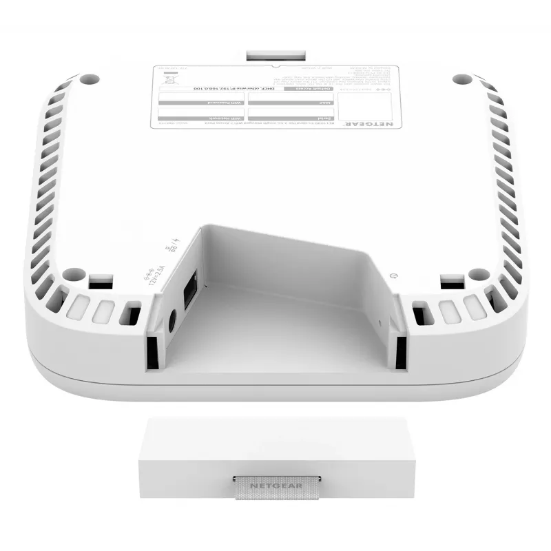 NETGEAR Business WBE718 belaidės prieigos taškas, trijų dažnių, Wi-Fi 7
