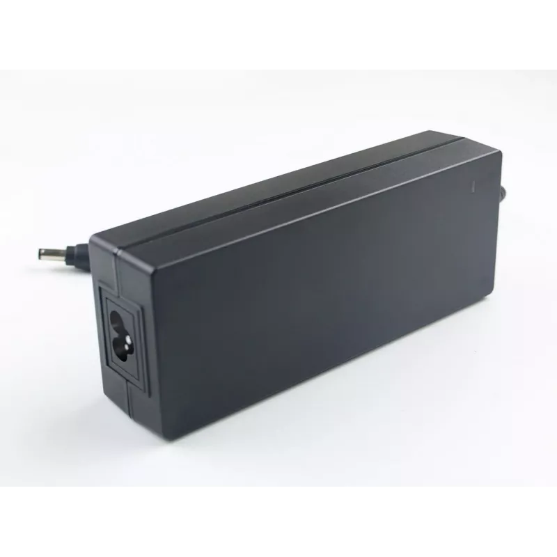 Maitinimo adapteris nešiojamam kompiuteriui CoreParts MBXPA-AC0002, 110 W, juodas, vidaus naudojimui
