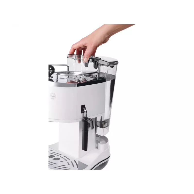 Espresso aparatas De’Longhi ECO 311.W — rankinis, 15 bar, 1,4 L, 2 puodeliai, šildymo funkcija