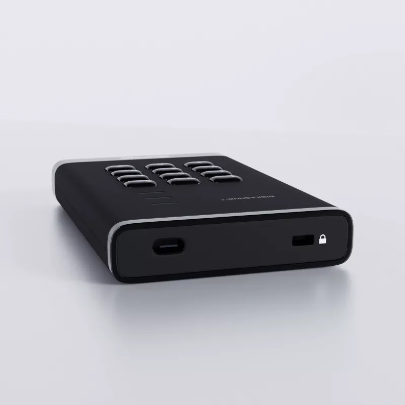 iStorage diskAshur³ 2TB juoda | Nešiojamas saugus kietasis diskas | FIPS 140-3 Level 3 atitikimas | Common Criteria EAL 5+ | PIN apsauga | AES-XTS 256 bitų aparatinė šifravimas | GDPR, TAA atitikimas | Atsparus dulkėms ir vandeniui