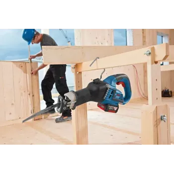 Pjūklas Bosch GSA 18V-32 Professional