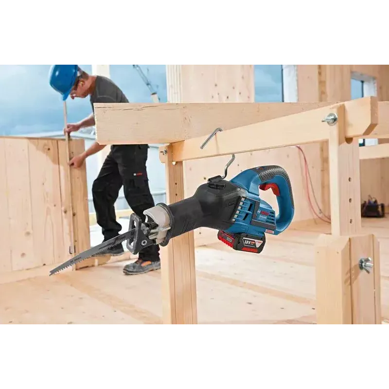 Pjūklas Bosch GSA 18V-32 Professional