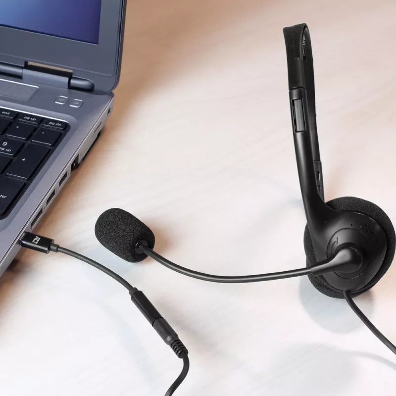 Garso adapteris ACT AC7380 0.11 m 3,5 mm lizdas USB-C kištukas juodas