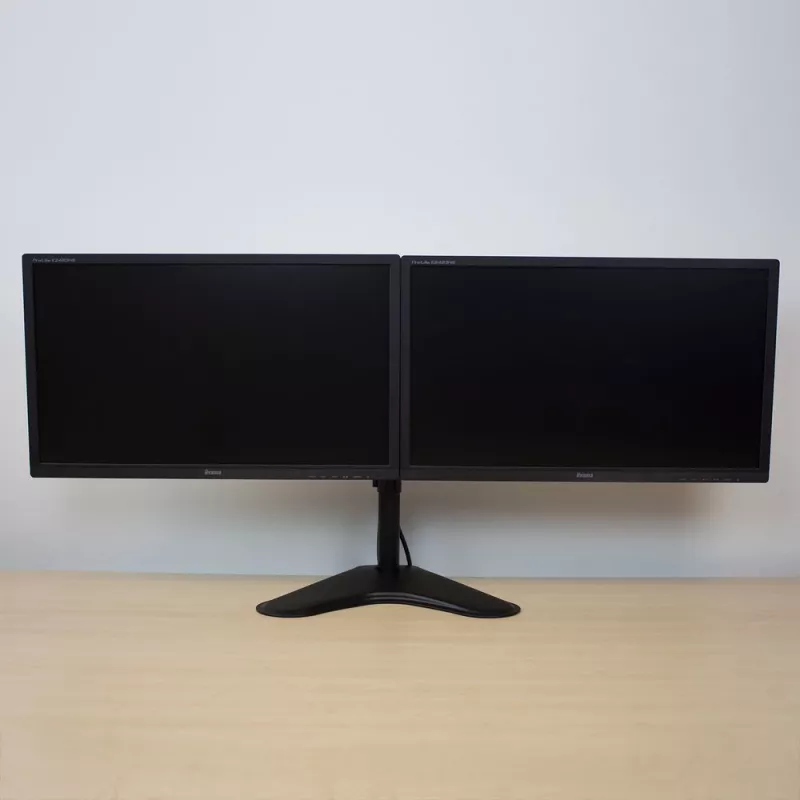 ACT laisvai pastatomas dviejų monitorių laikiklis AC8320, maks. 16 kg, 33–81,3 cm
