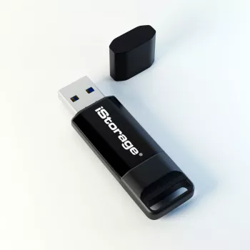iStorage datAshur BT 64 GB šifruota USB atmintinė | Apsaugotas USB laikiklis | Atrakinimas per išmanųjį telefoną Bluetooth | FIPS 140-2 Level 3 sertifikuota | Nuotolinio valdymo parengtis