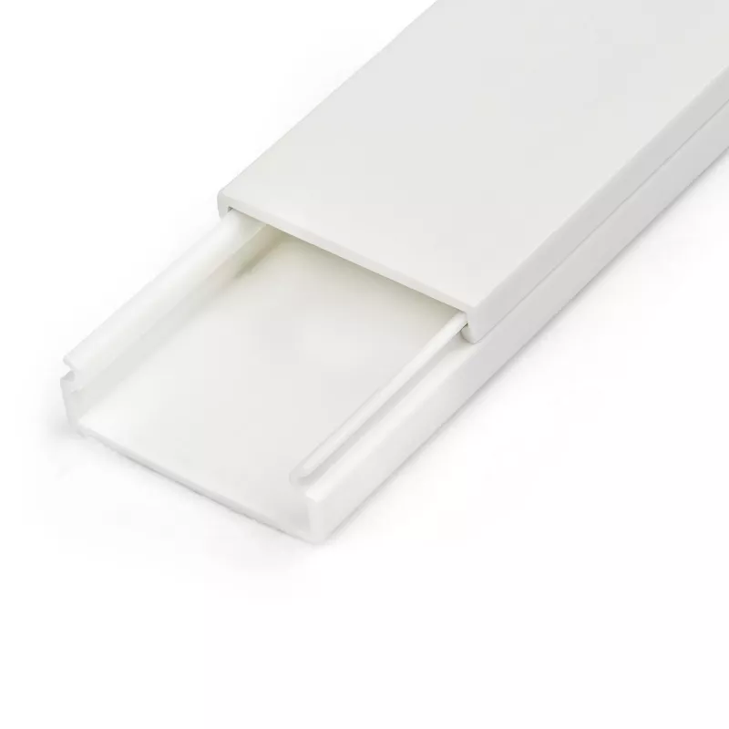 StarTech.com kabelių valdymo kanalas su lipnia juosta ir dangteliu, 32 mm x 11 mm, 1 m, PVC, iki 12 kabelių, UL sertifikuotas