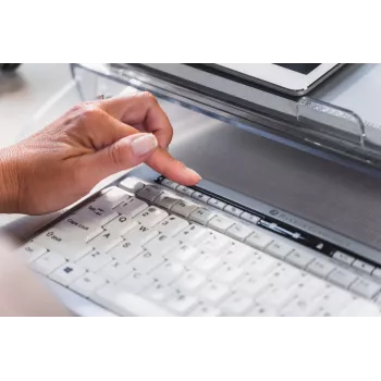BakkerElkhuizen S-board 840 US Qwerty, Tenkeyless (80-87%), Laidinė, USB, žirkliniai jungikliai, QWERTY, šviesiai pilka, balta