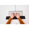 BakkerElkhuizen Trapezium Ergo Wrist Rest Standard – ergonominė riešo atrama klaviatūrai