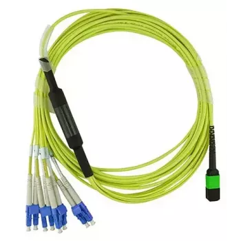 BlueOptics CBL-MPO12-4LC-SMF-7M-BO InfiniBand šviesolaidinis kabelis 7,5 m MPO 4x LC